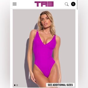 TA3 Hi Cut Plungey Color: Orchid